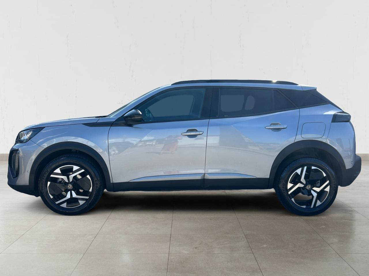 peugeot 2008 1.2 allure — photo 2