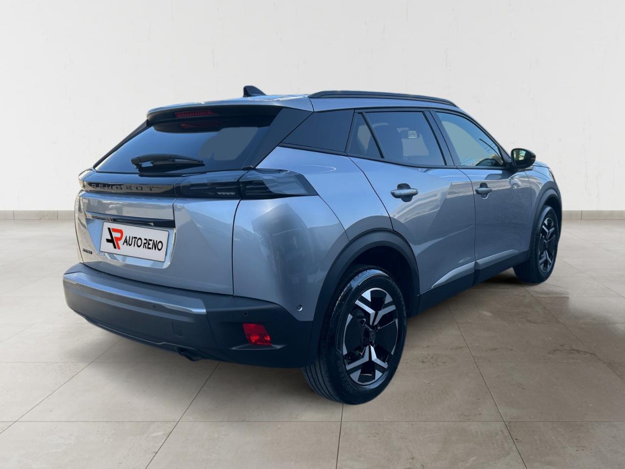 peugeot 2008 1.2 allure — photo 5