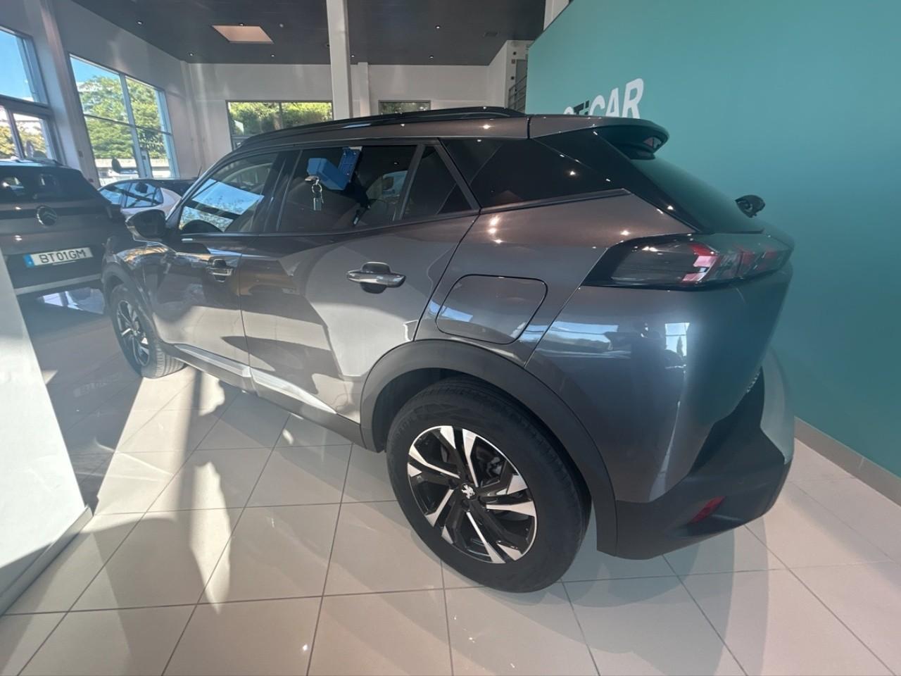 peugeot 2008 1.2 puretech 100cv allure — photo 5