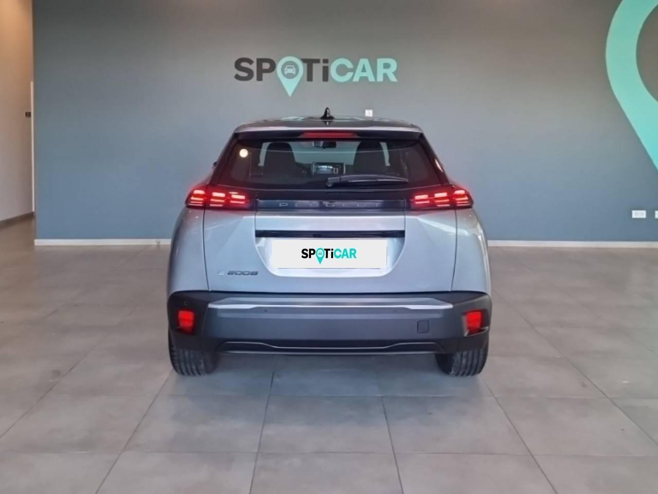 peugeot 2008 156cv (115 kw) - bateria 54 kwh active — photo 5