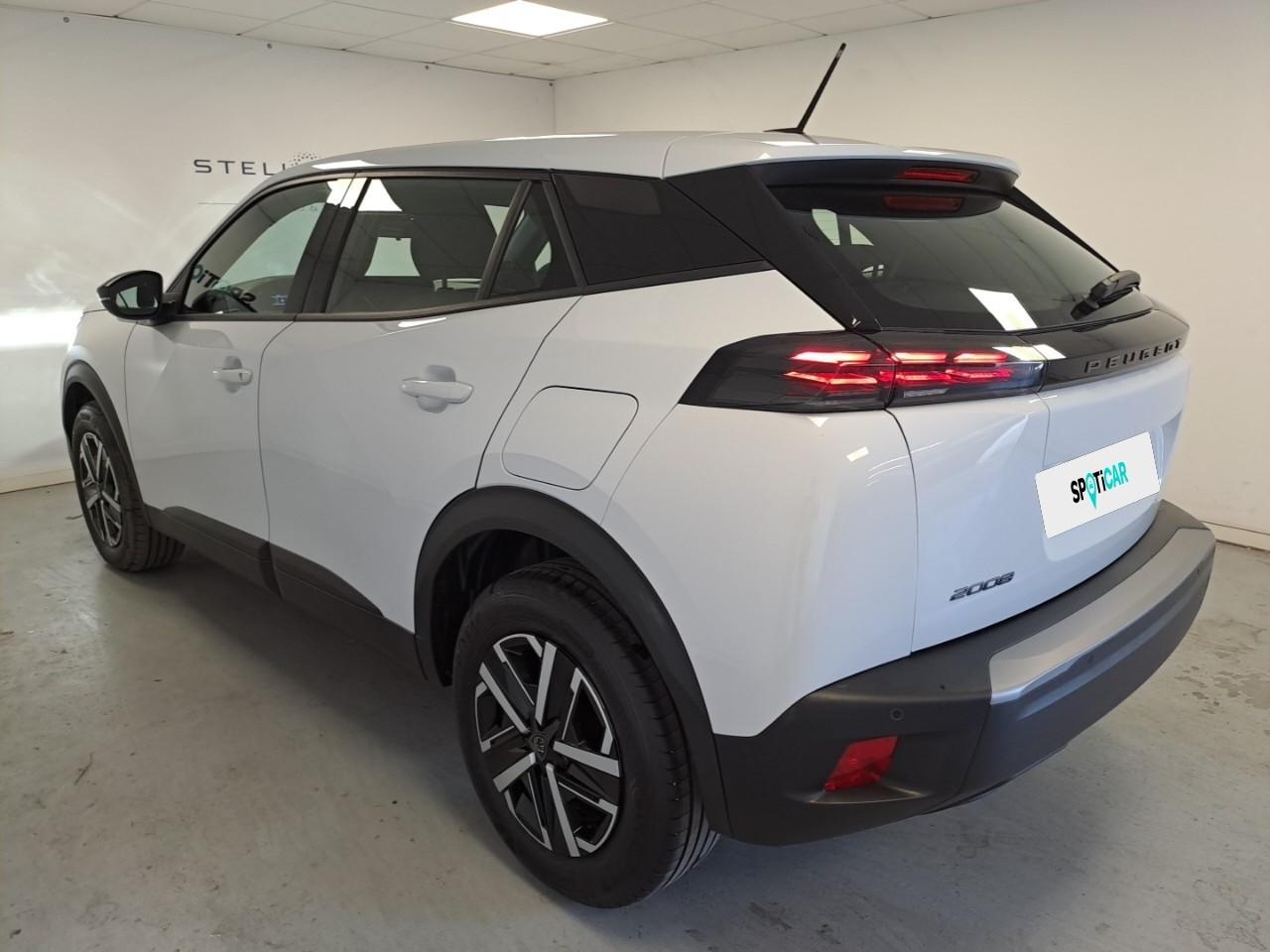 peugeot 2008 1.2 puretech 100cv style — photo 5