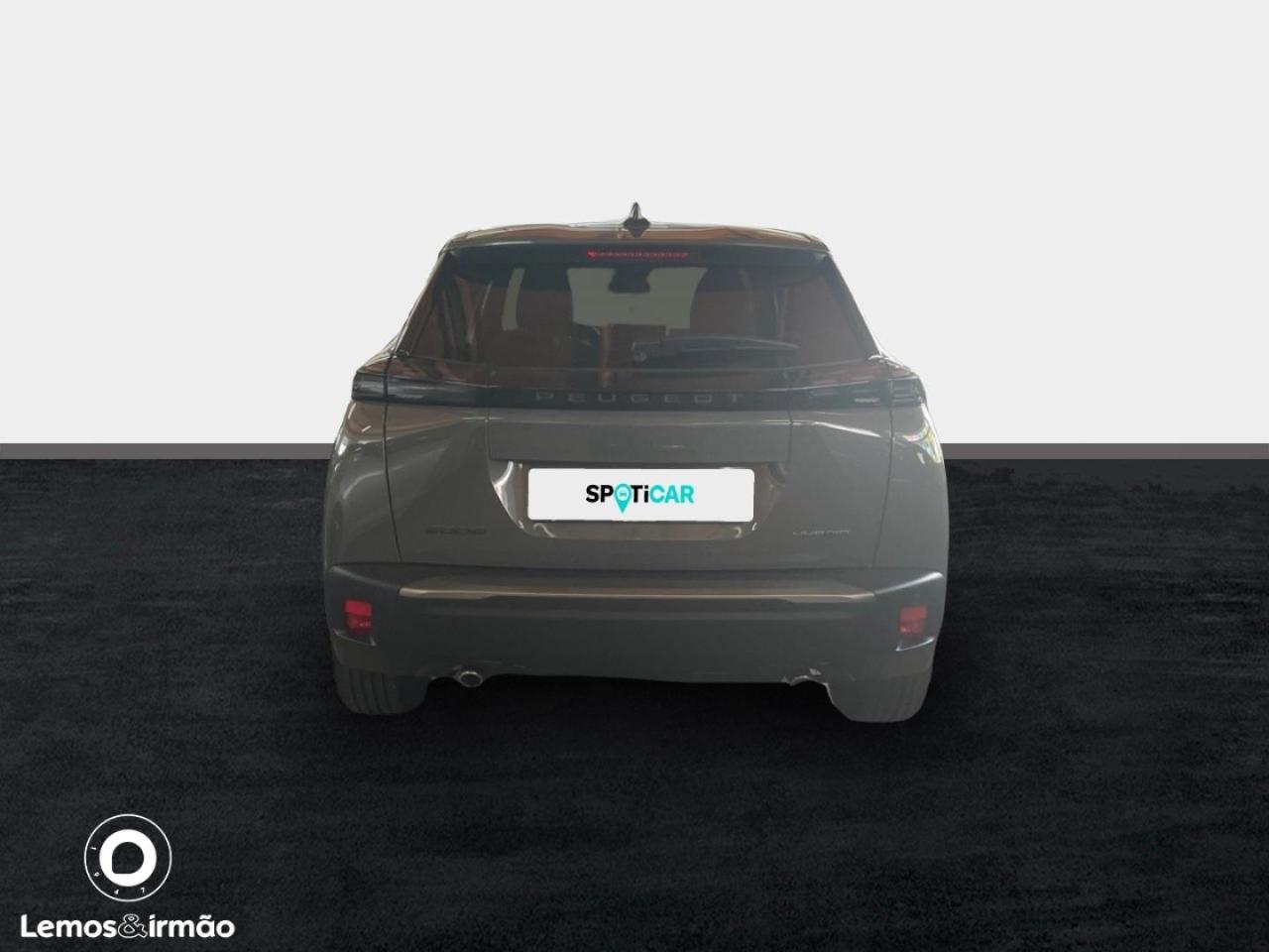 peugeot 2008 1.2 hybrid 110 cv allure e-dcs6 — photo 4