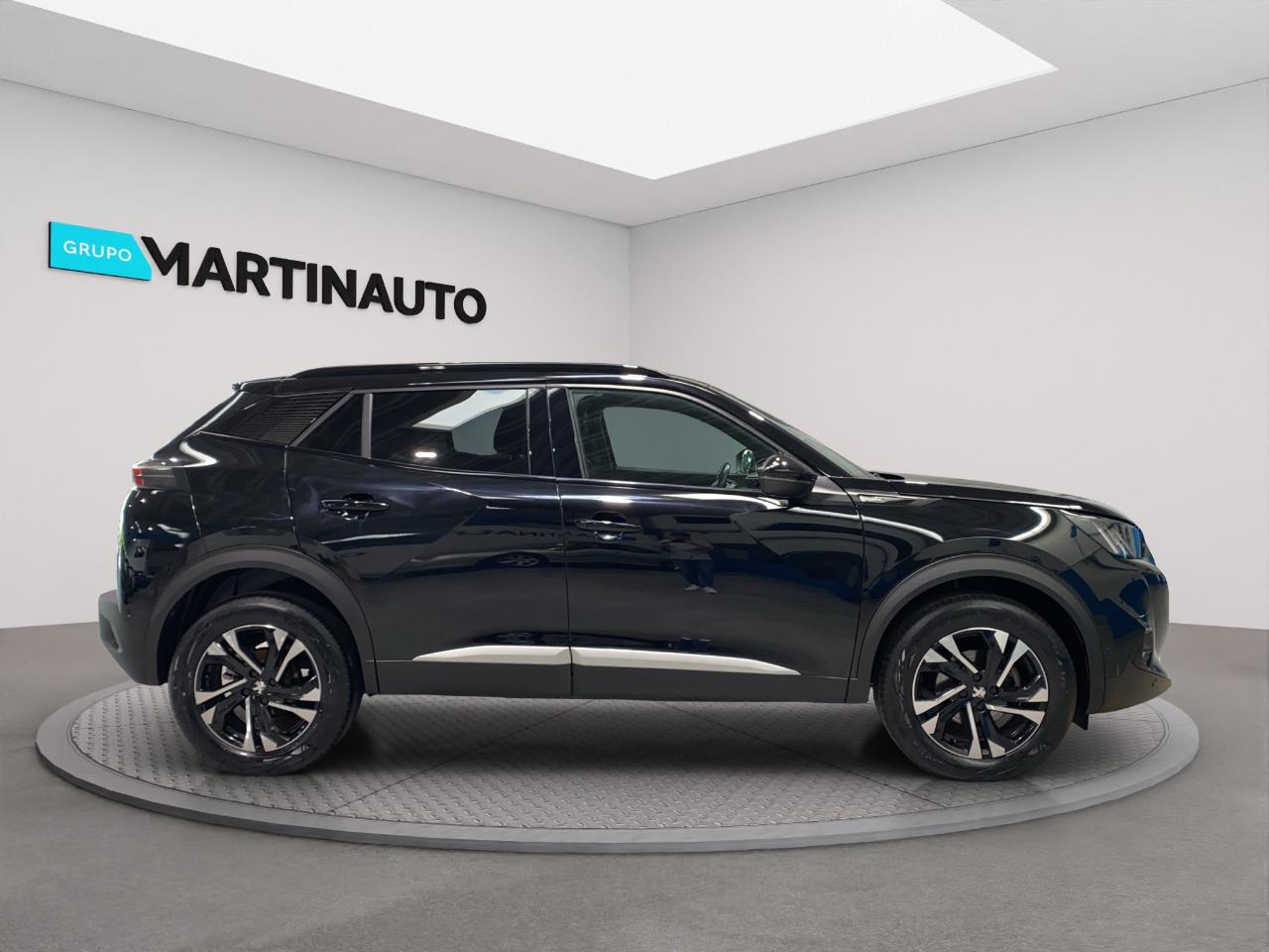 peugeot 2008 1.2 puretech gt eat8 — photo 4