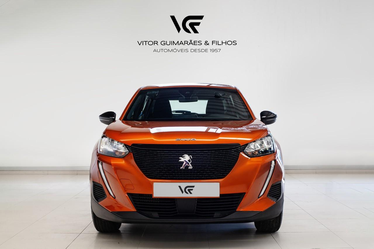 peugeot 2008 1.2 puretech active pack — photo 2