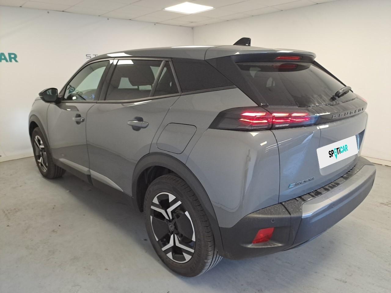 peugeot 2008 156 cv - bateria 54 kwh allure — photo 5