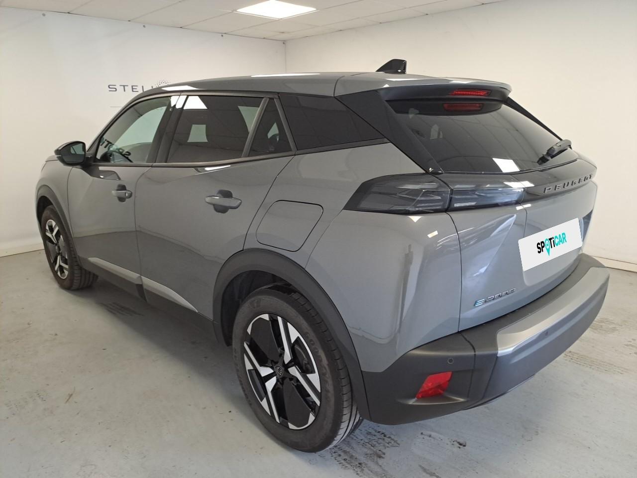 peugeot 2008 156 cv - bateria 54 kwh allure — photo 5