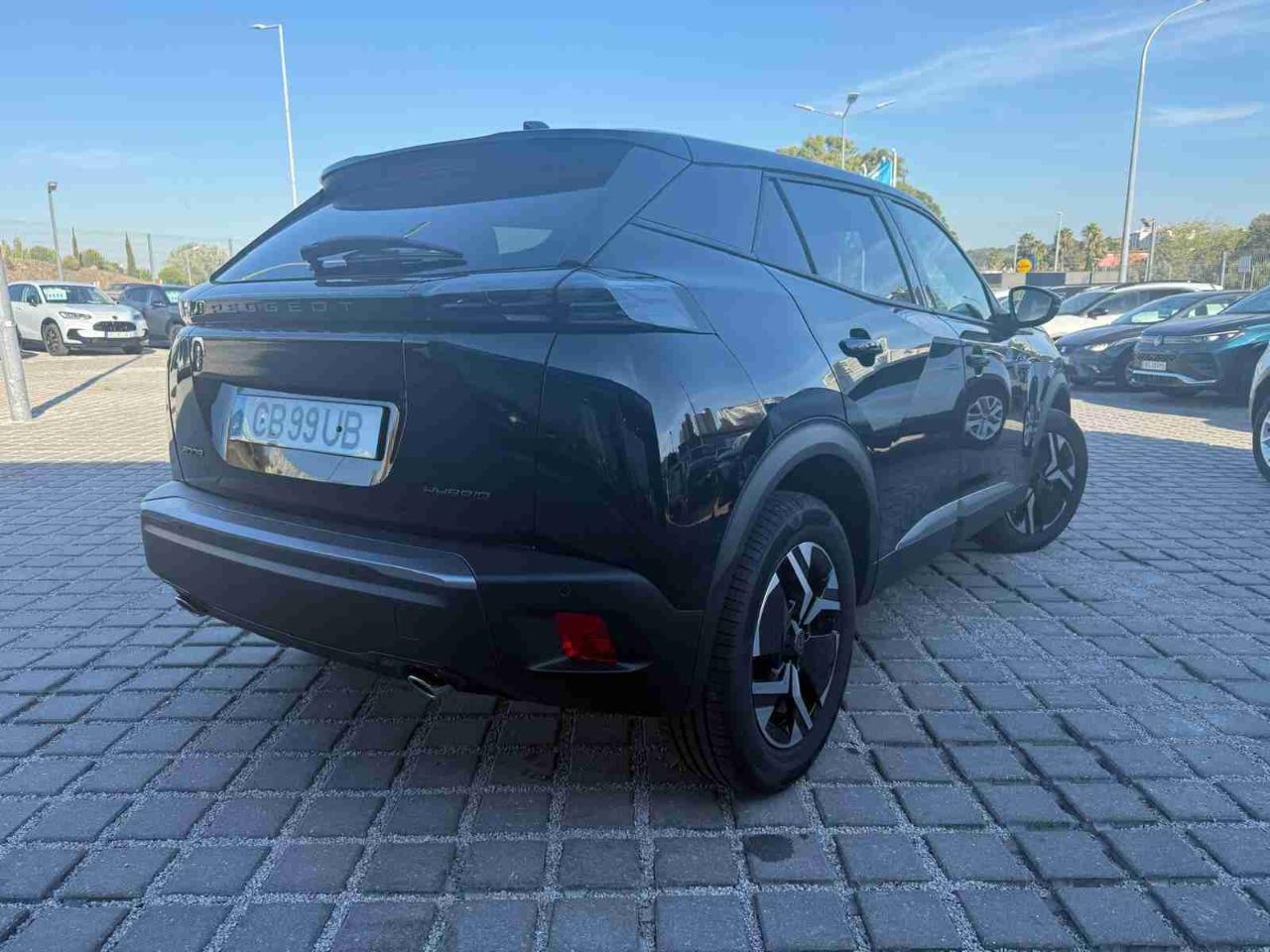 peugeot 2008 1.2 hybrid allure e-dcs6 — photo 5