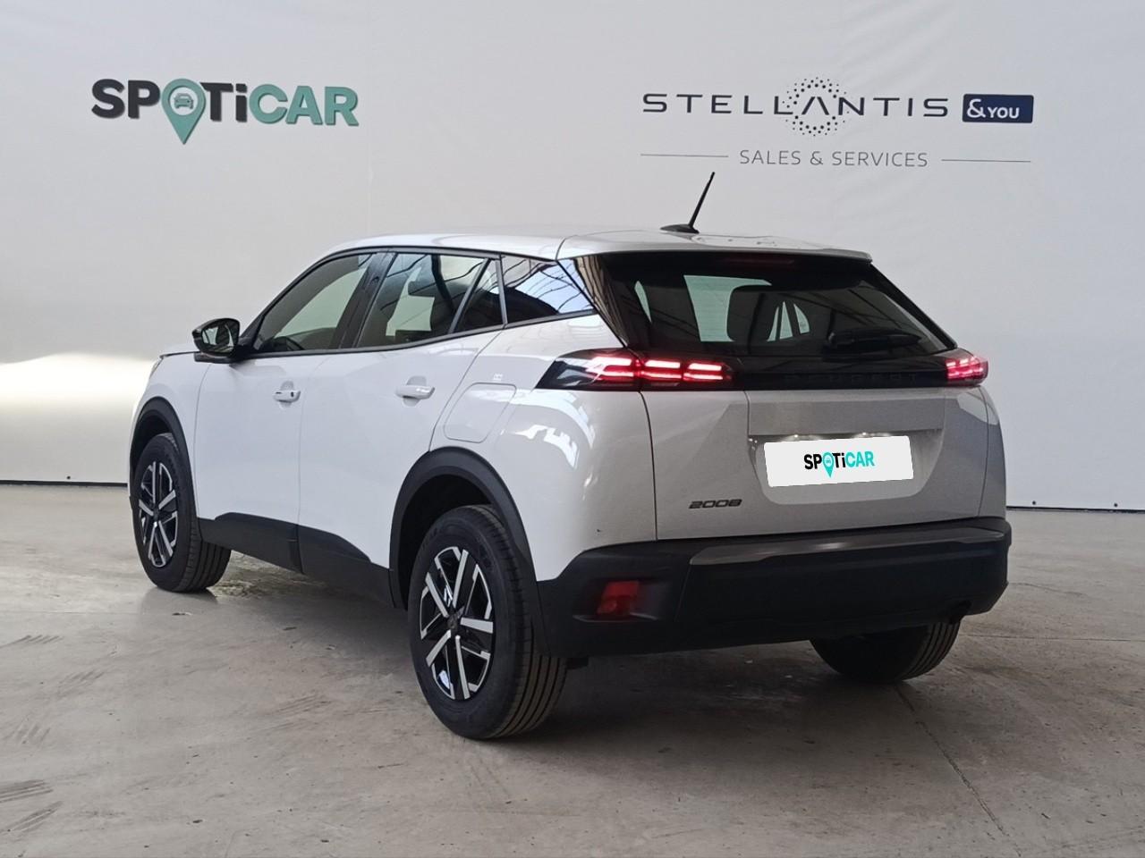 peugeot 2008 1.2 puretech 100cv style — photo 5