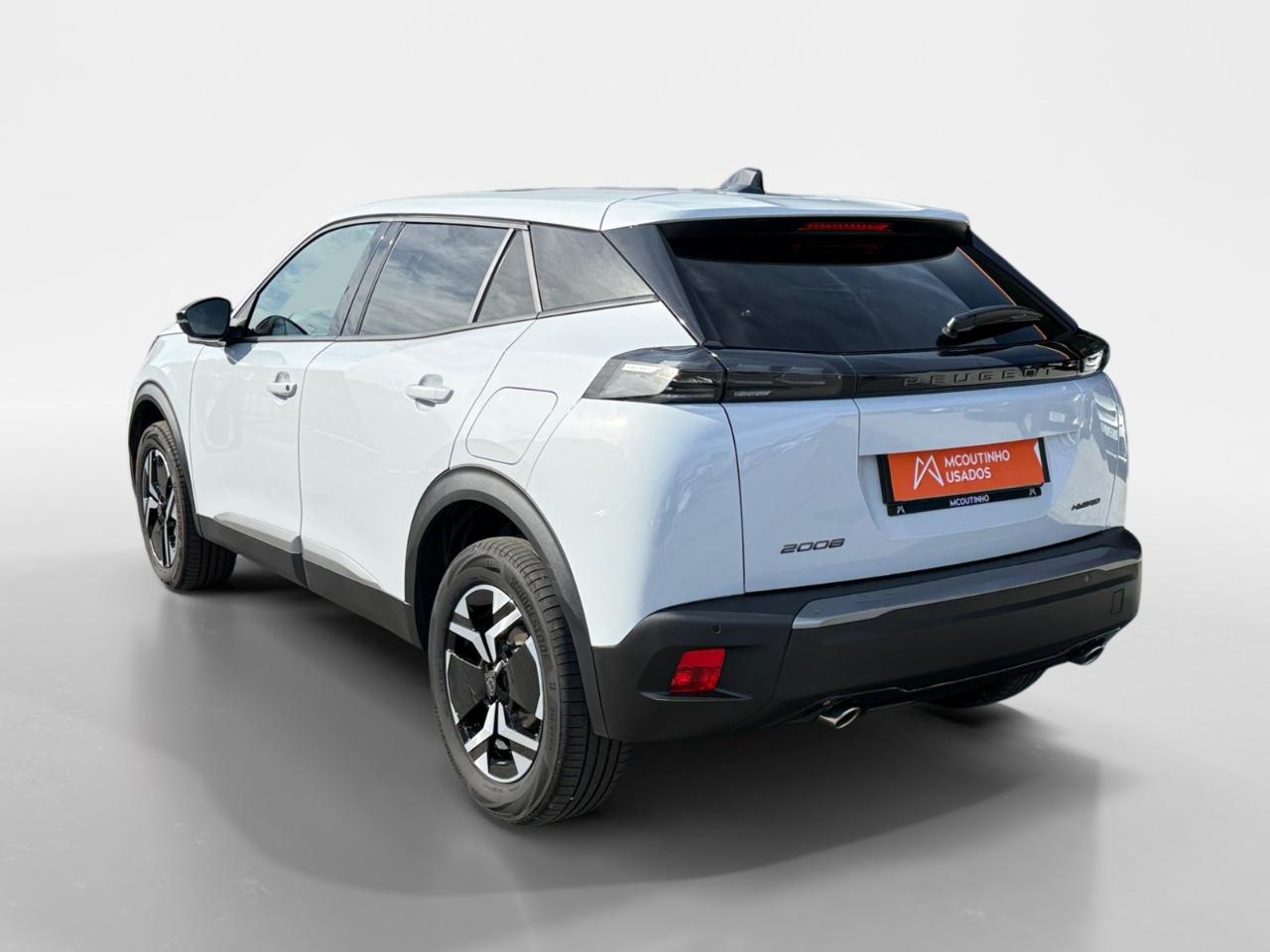 peugeot 2008 1.2 hybrid allure e-dcs6 — photo 3