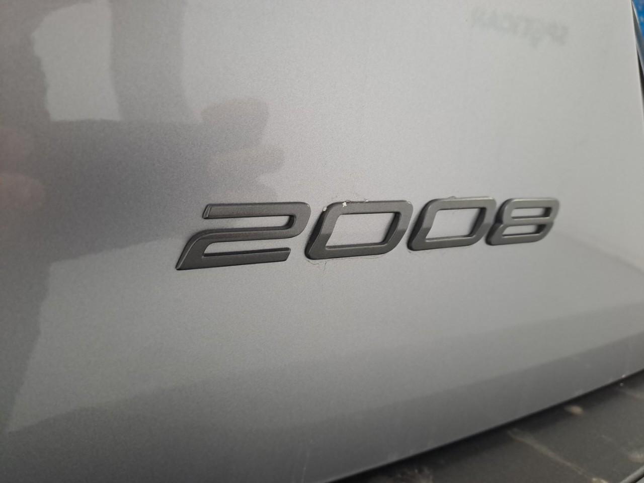 peugeot 2008 1.2 100 cv allure — photo 4