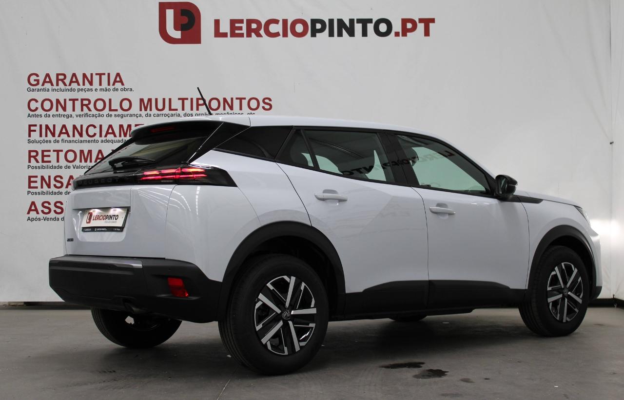 Peugeot 2008 1.2 PureTech GT EAT8 — photo 5