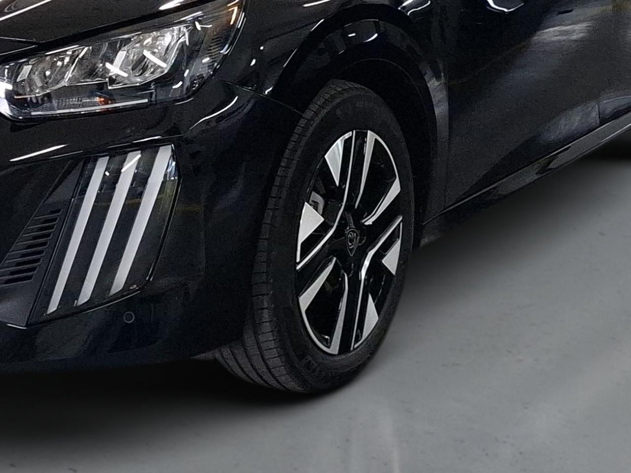 peugeot 208 allure hybrid 110 cv e-dcs6 — photo 4