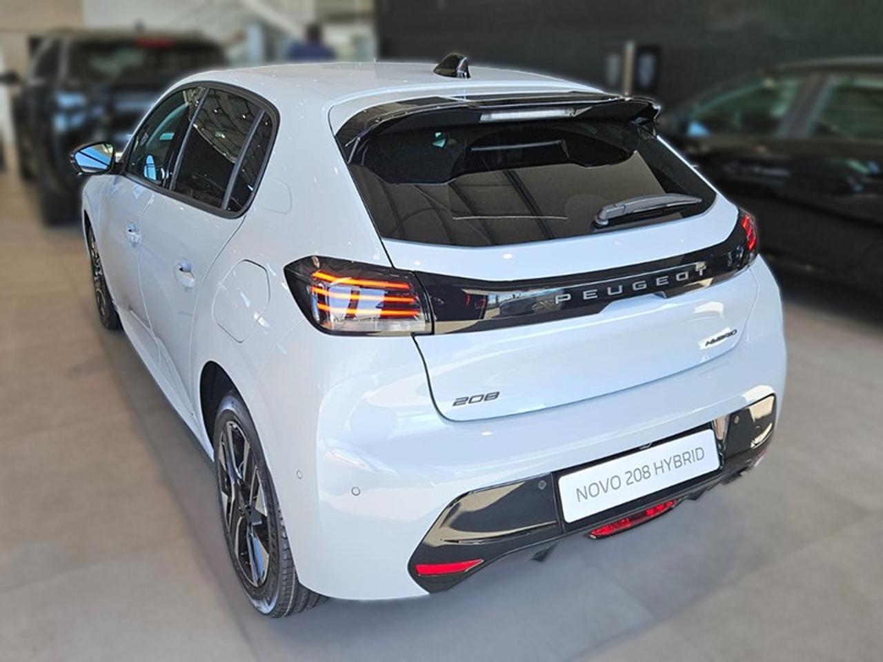 peugeot 208 1.2 hybrid allure e-dcs6 — photo 5