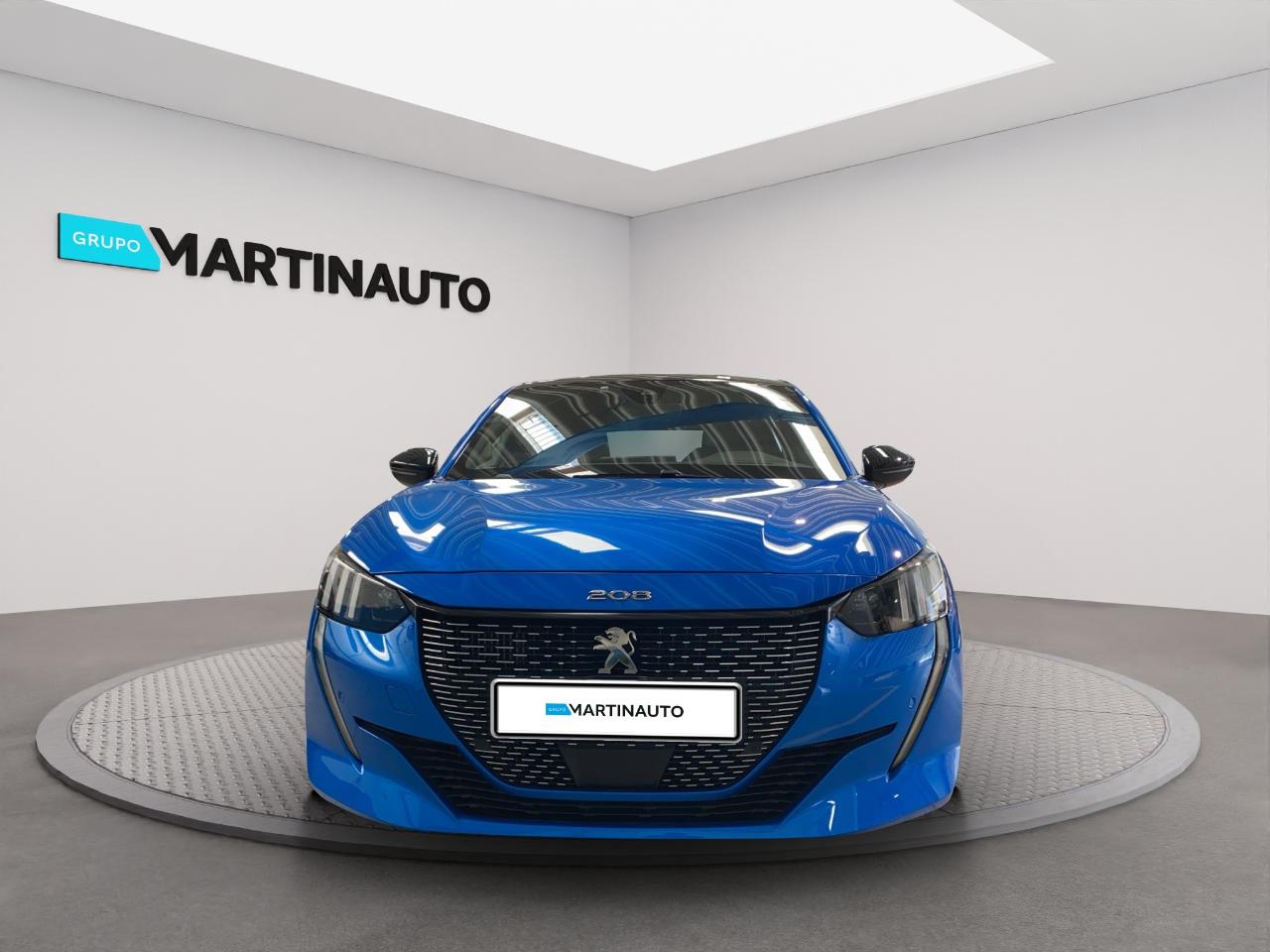 peugeot 208 1.2 puretech gt pack eat8 — photo 2