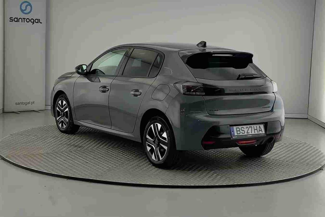 peugeot 208 1.2 hybrid allure e-dcs6 — photo 5