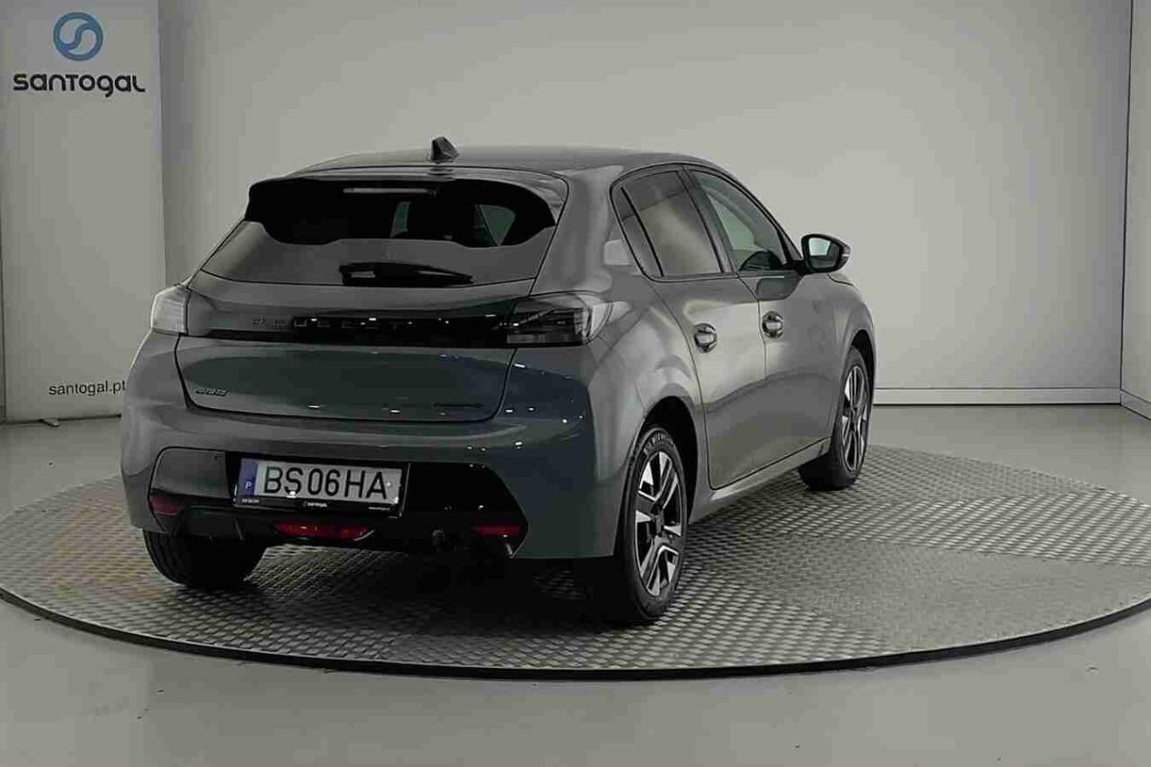 Peugeot 208 1.2 HYBRID ALLURE E-DCS6 — photo 5