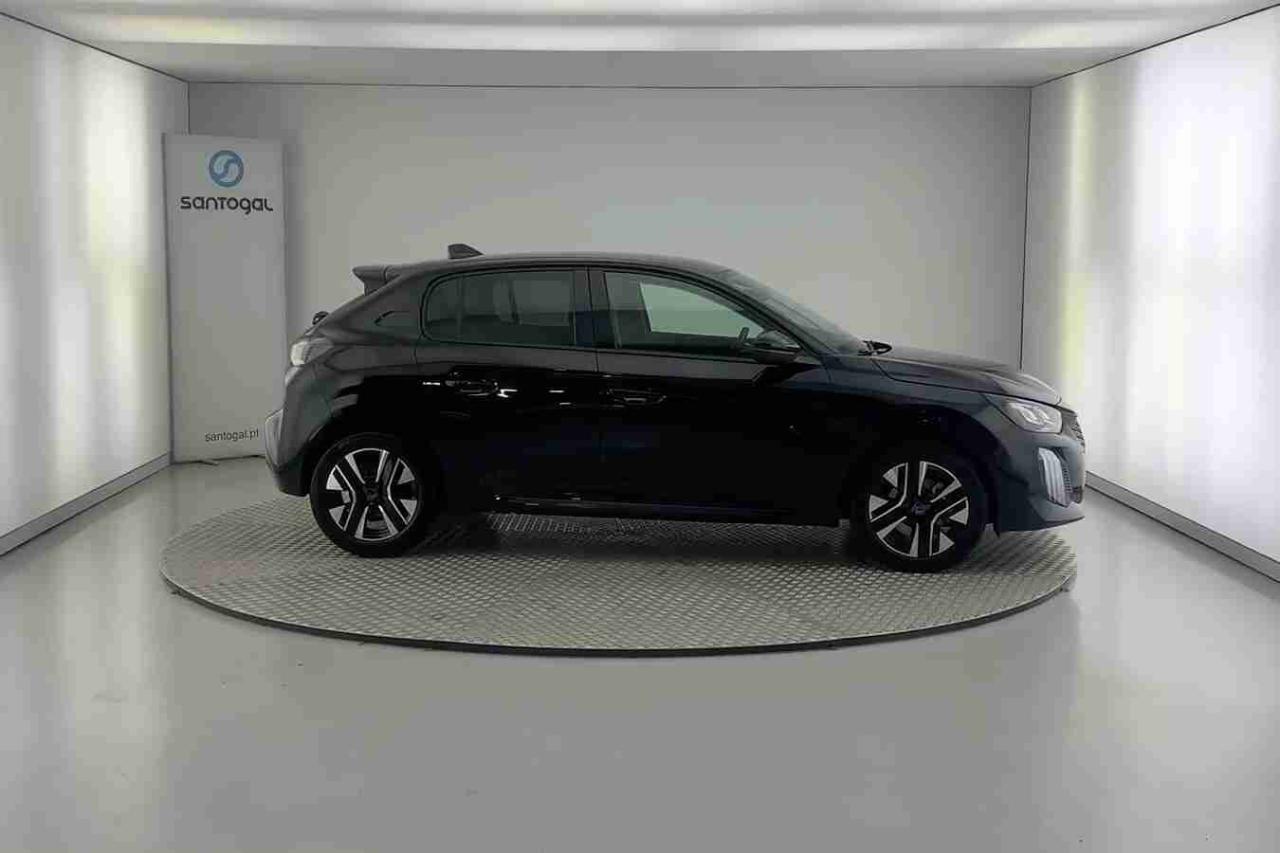 Peugeot 208 1.2 HYBRID ALLURE E-DCS6 — photo 3
