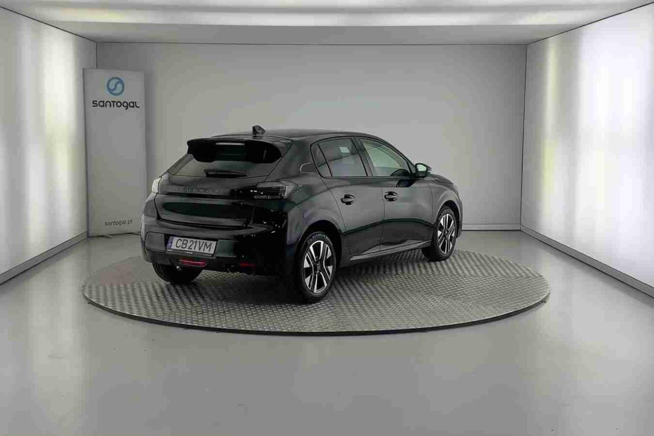 Peugeot 208 1.2 HYBRID ALLURE E-DCS6 — photo 5