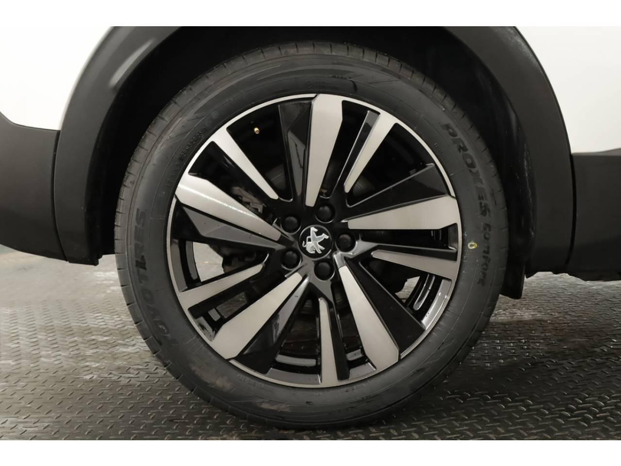 peugeot 3008 1.2 puretech 130 eat8 gt — photo 5