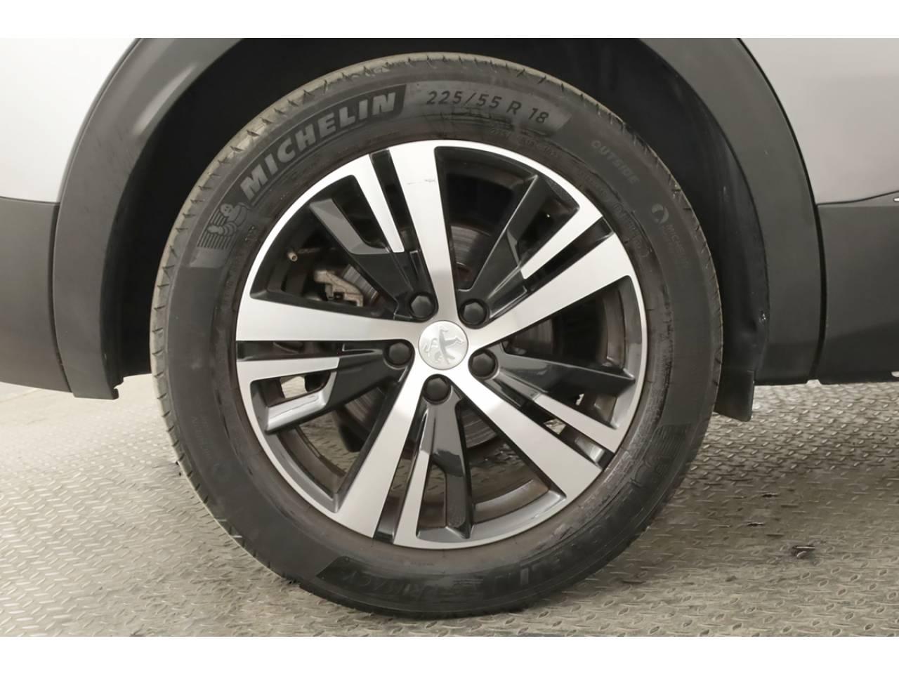 peugeot 3008 1.2 puretech 130 eat8 gt — photo 5