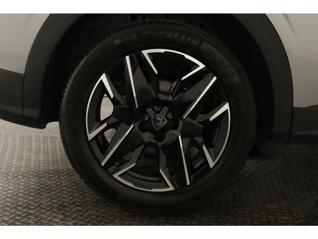 peugeot 3008 hybrid 136cv e-dcs6 gt — photo 5