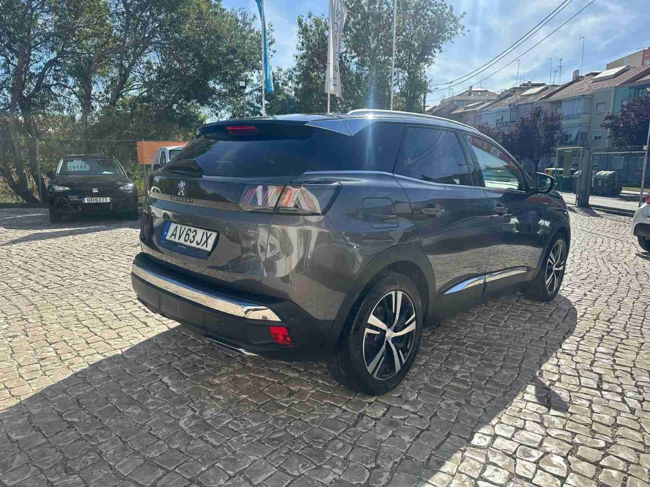 peugeot 3008 1.6 hybrid gt e-eat8 — photo 5