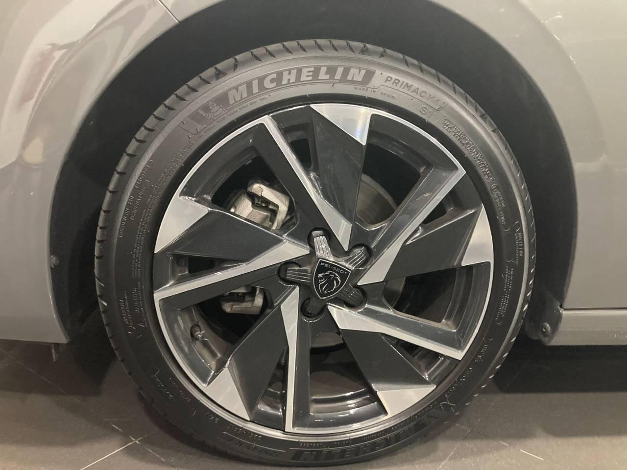 peugeot 308 1.2 puretech 130cv allure — photo 5