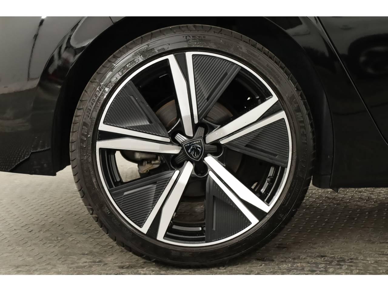 peugeot 308 1.2 puretech 130cv eat8 gt — photo 5