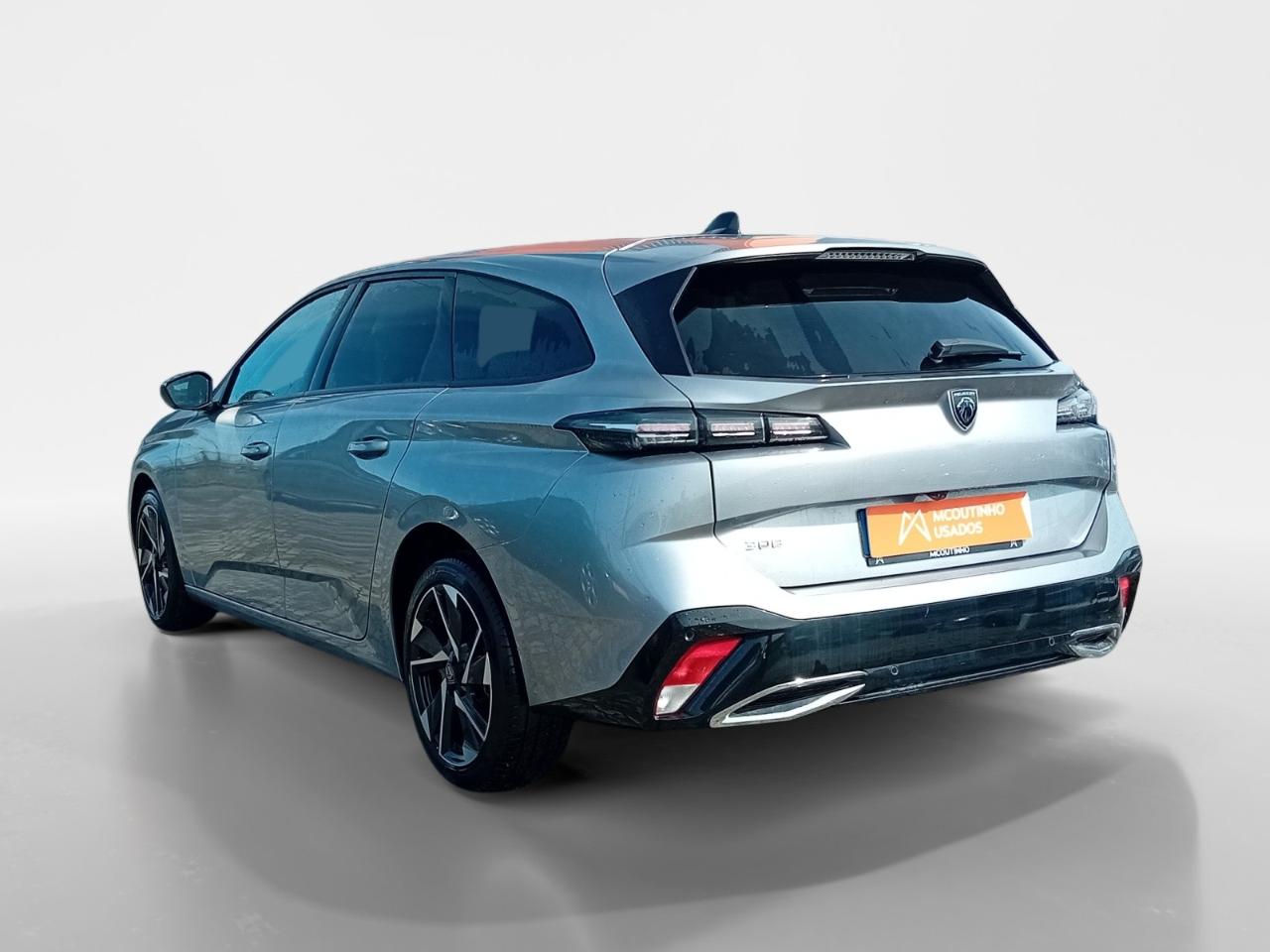 peugeot 308 sw 1.2 puretech allure eat8 — photo 3
