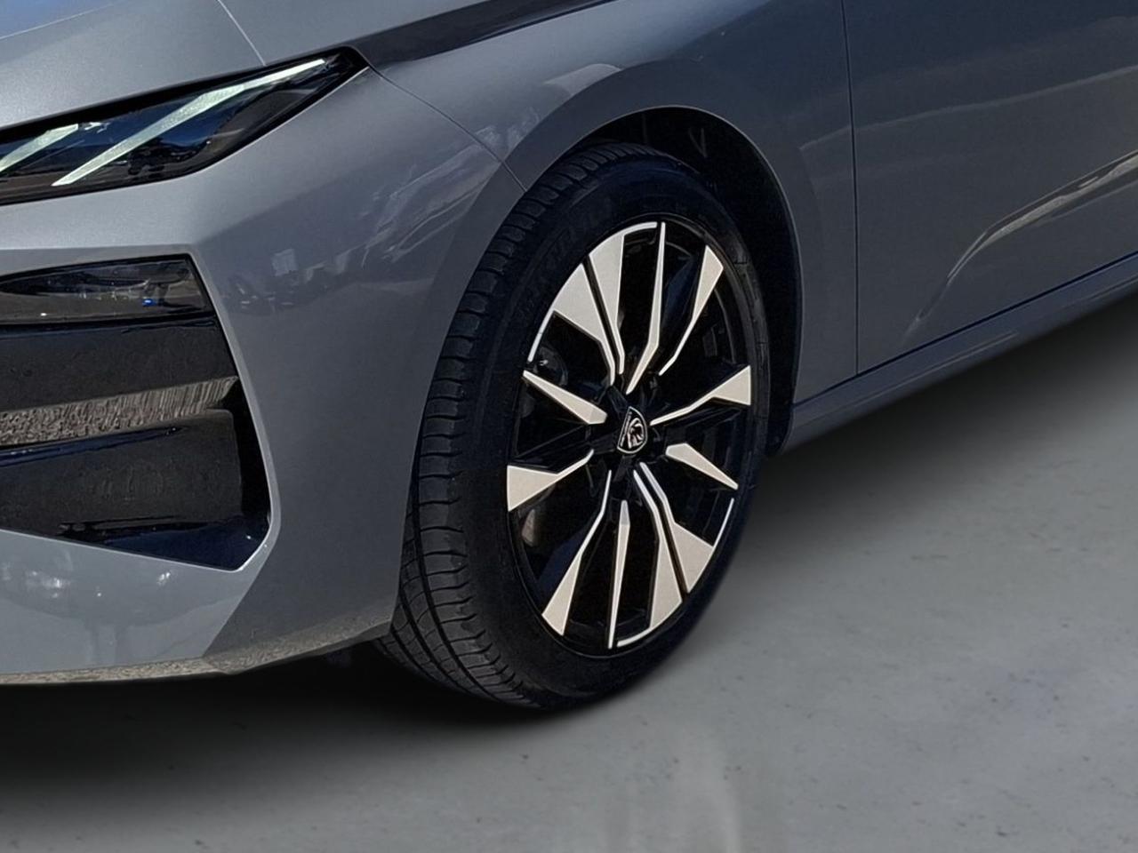 peugeot 308 sw allure 1.2 hybrid 145cv e-dcs6 — photo 4