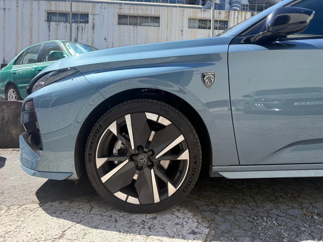 peugeot 308 sw gt hybrid 145 cv e-dcs6 — photo 4