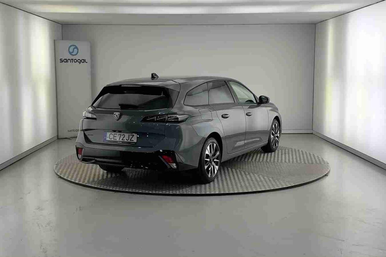 peugeot 308 sw 1.2 hybrid allure e-dcs6 — photo 5