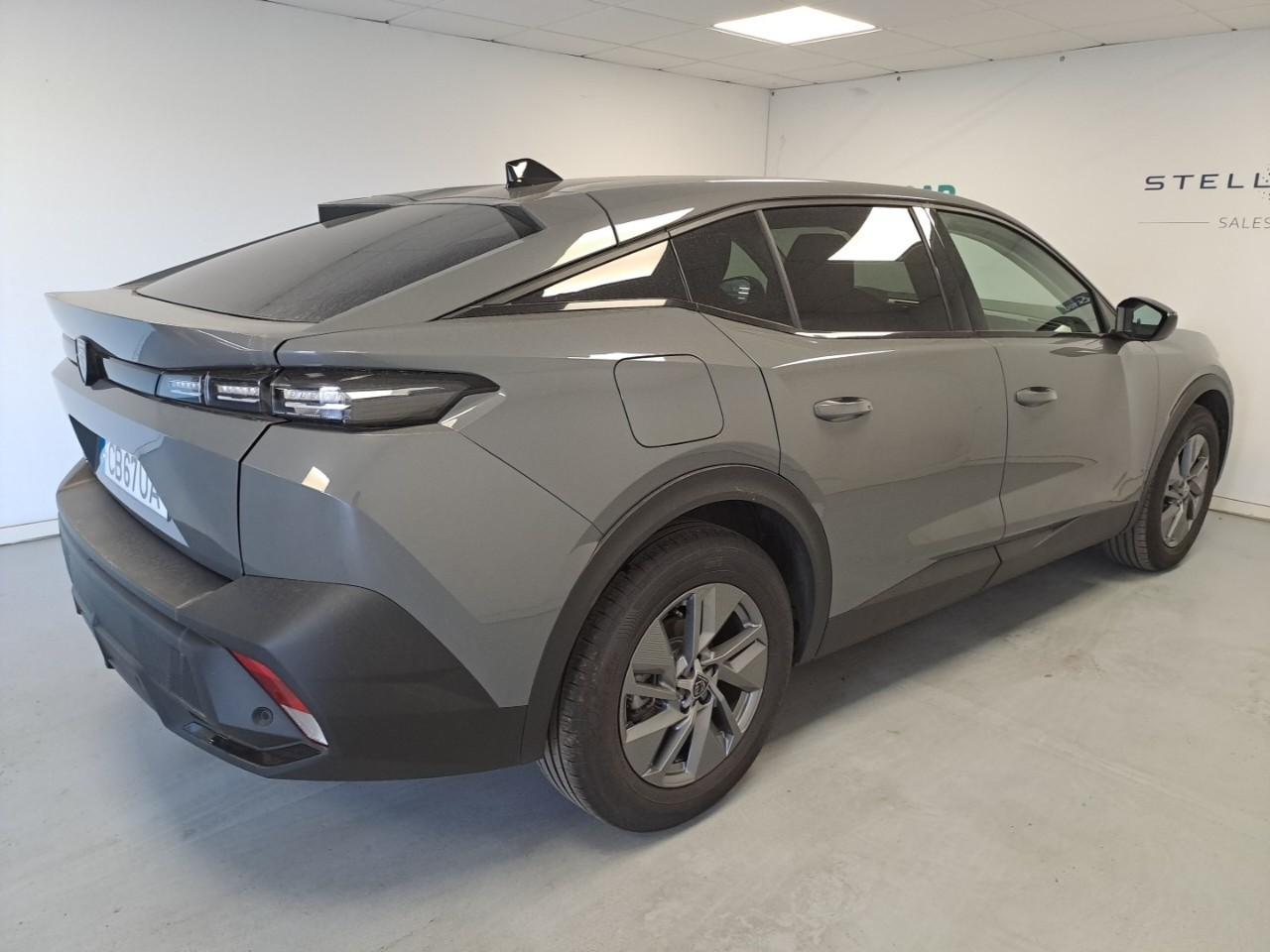 peugeot 408 1.2 hybrid 145cv  e-dcs6 allure — photo 4