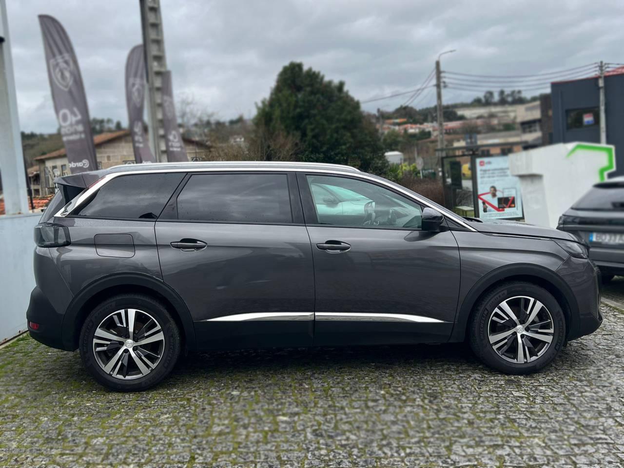 peugeot 5008 1.5 bluehdi 130 eat8 allure pack — photo 3
