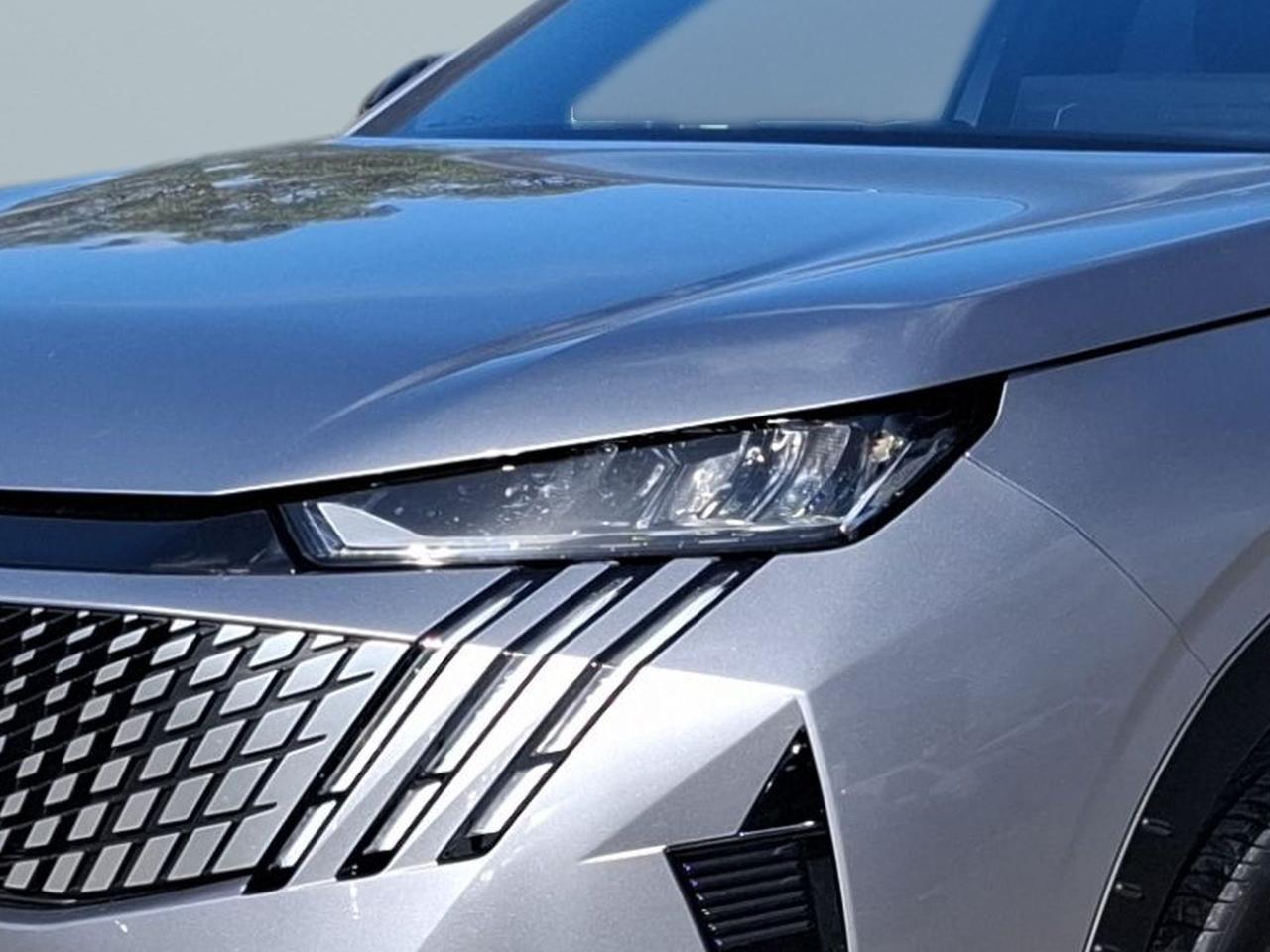 peugeot 5008 allure hybrid 145cv e-dcs6 — photo 3