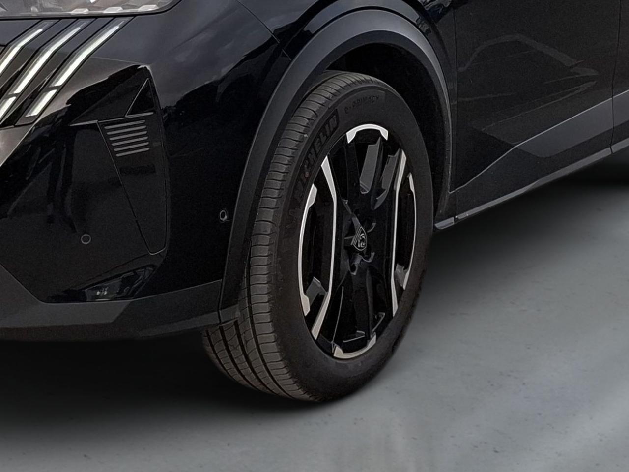 peugeot 5008 gt plug-in hybrid 195cv e-dcs7 — photo 4