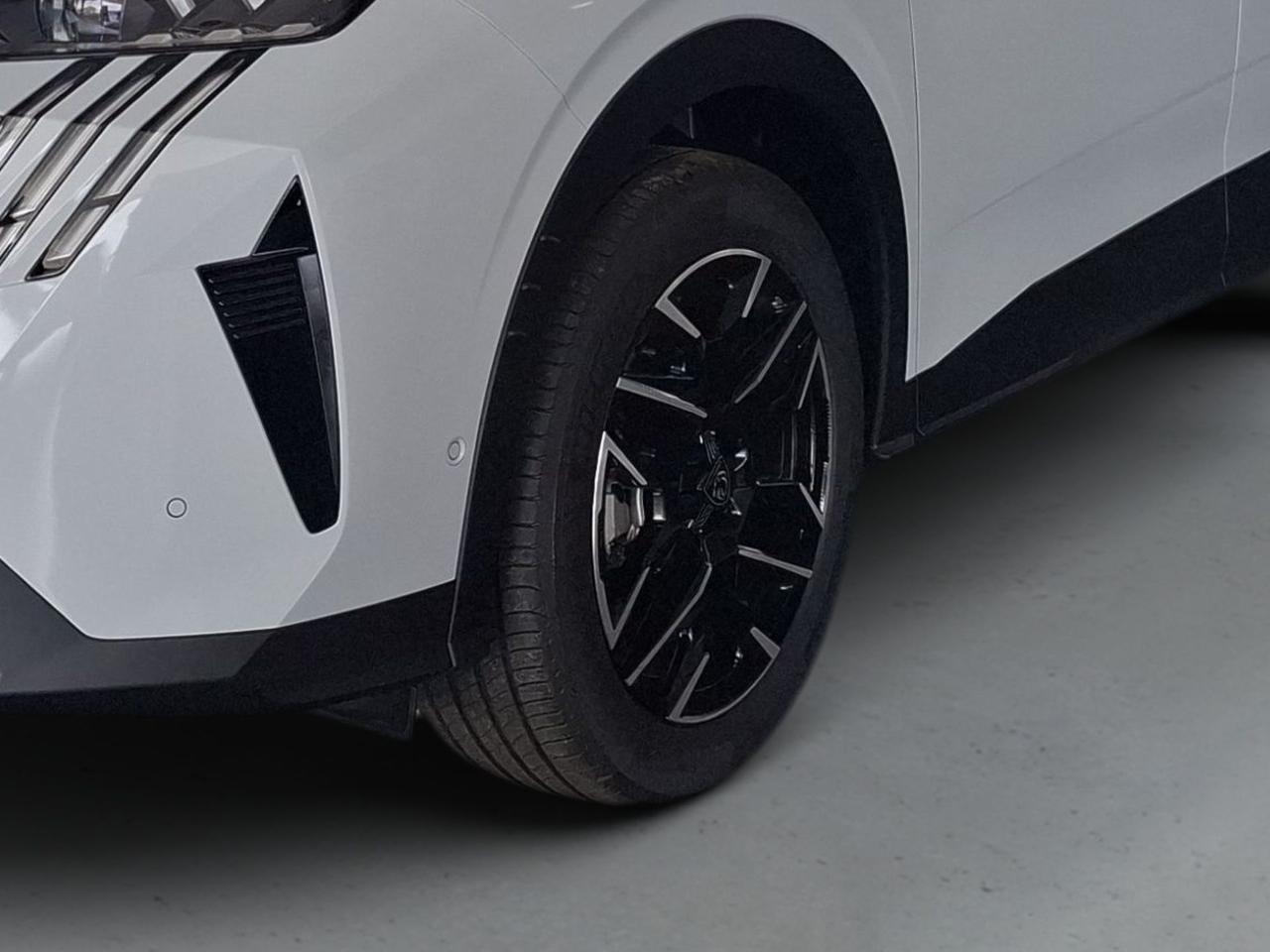 peugeot 5008 gt hybrid 145cv e-dcs6 — photo 4