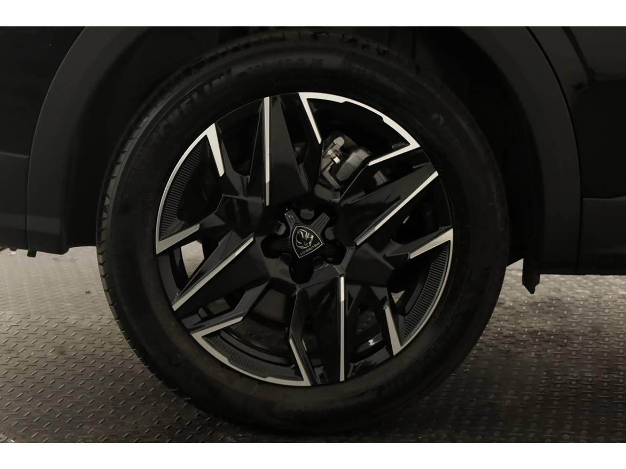 peugeot 5008 hybrid 136cv e-dcs6 gt — photo 5
