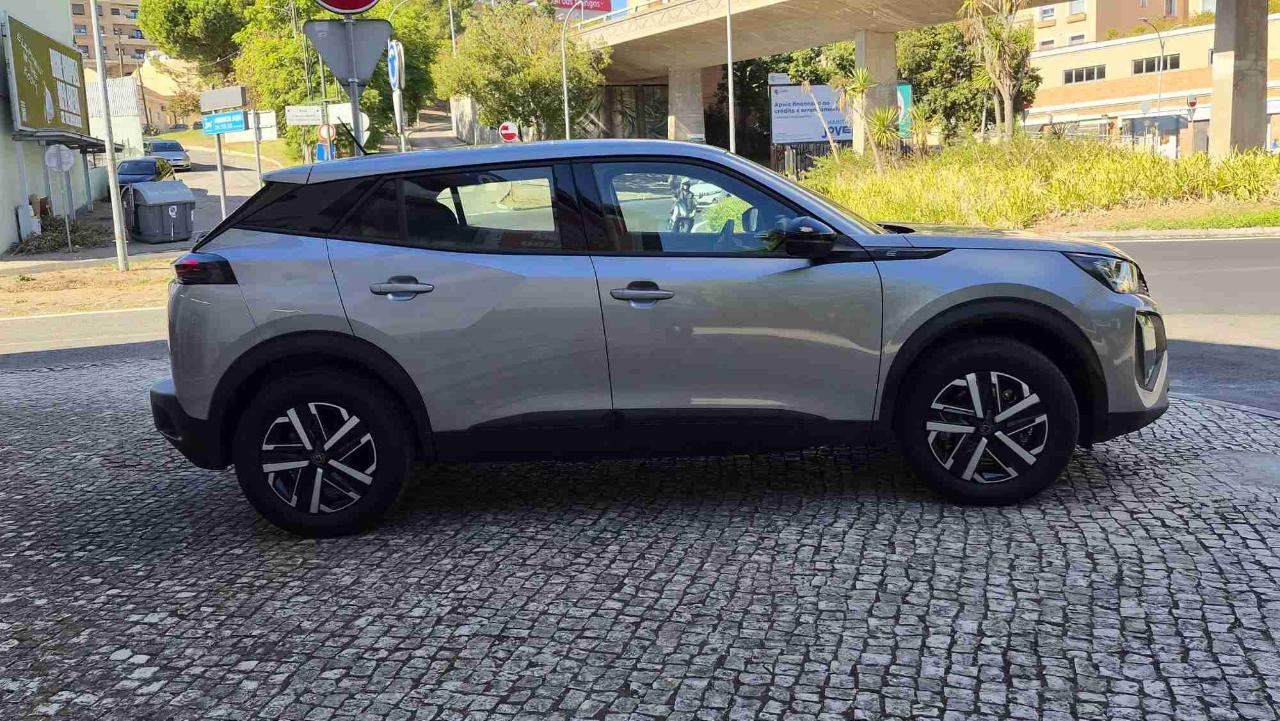peugeot 2008 e-2008 54 kwh style — photo 4