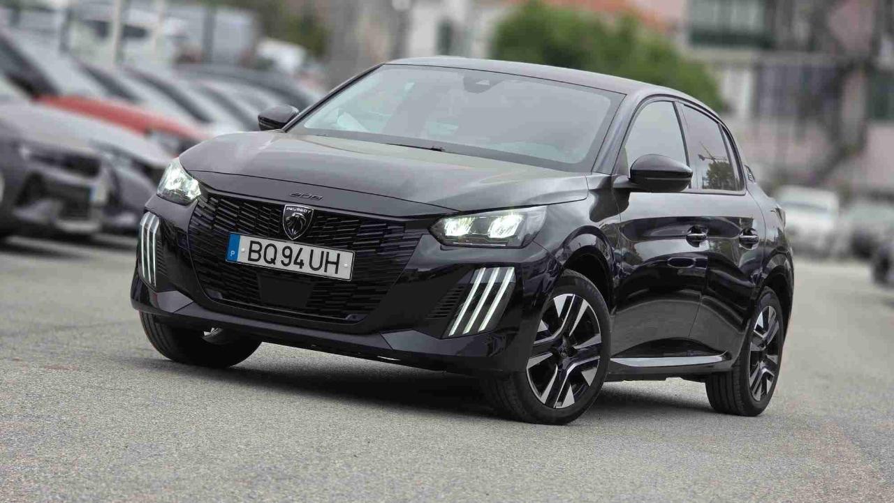 peugeot 208 e-208 51 kwh allure — photo 3