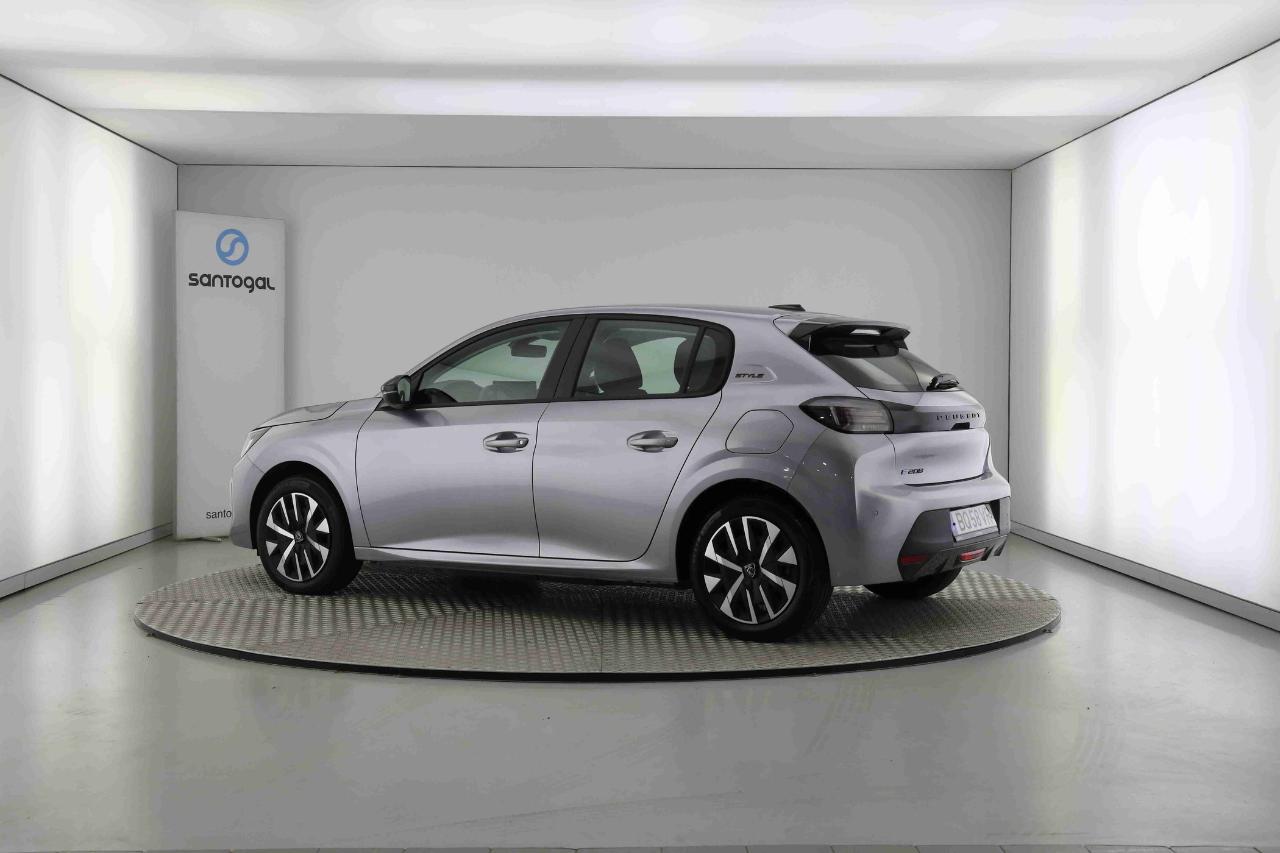 Peugeot 208 e-208 50 kWh Style — photo 5