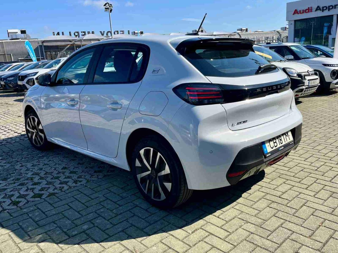 peugeot 208 e-208 51 kwh style — photo 4
