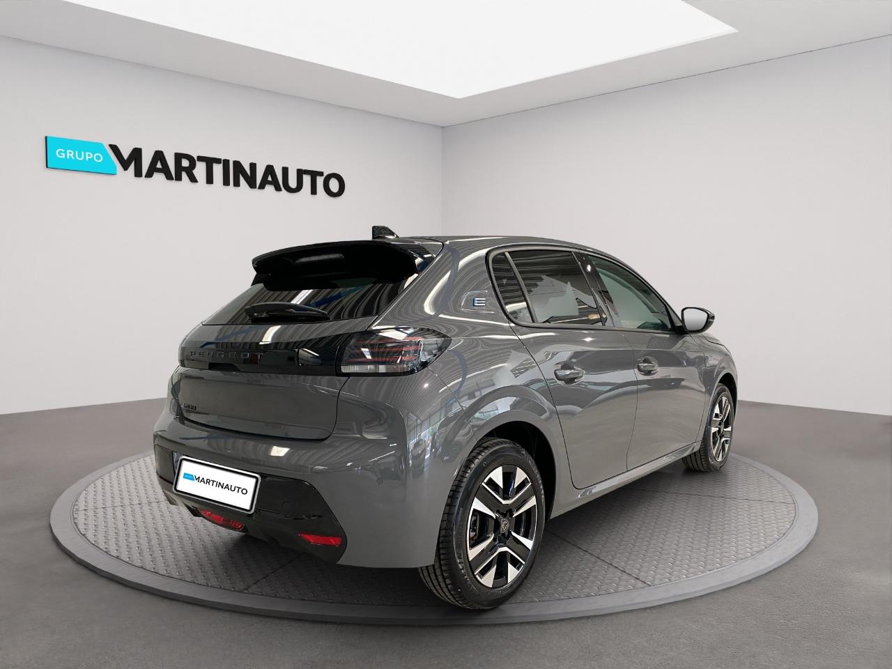 Peugeot 208 e-208 50 kWh Allure — photo 5