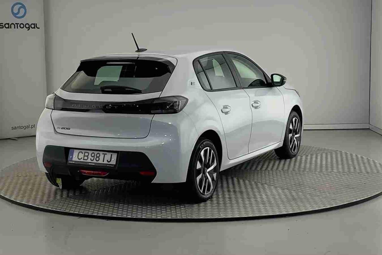 peugeot 208 e-208 51 kwh style — photo 5