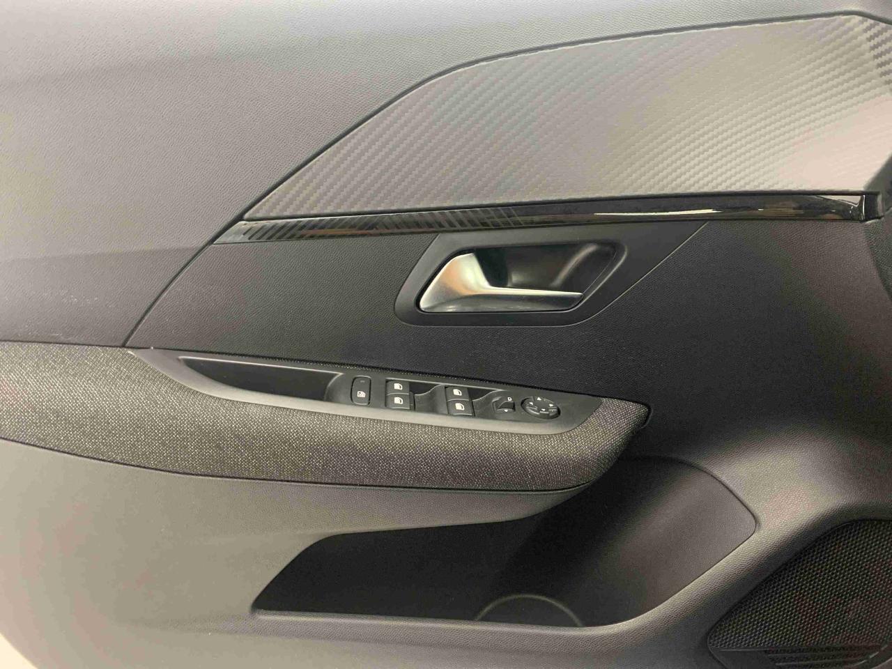 peugeot 208 e-208 50 kwh style — photo 5