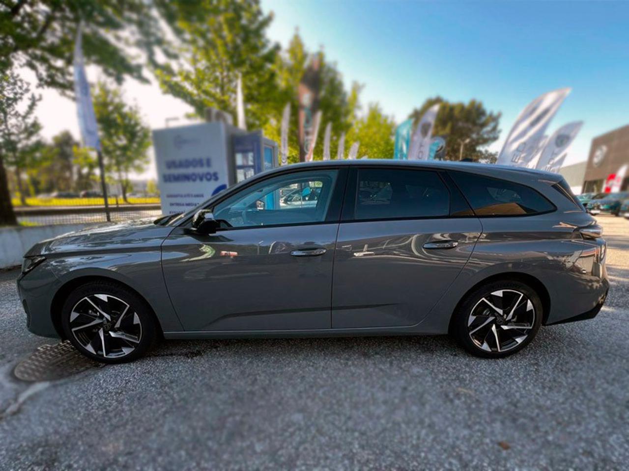 peugeot 308 e-308 54 kwh allure — photo 4