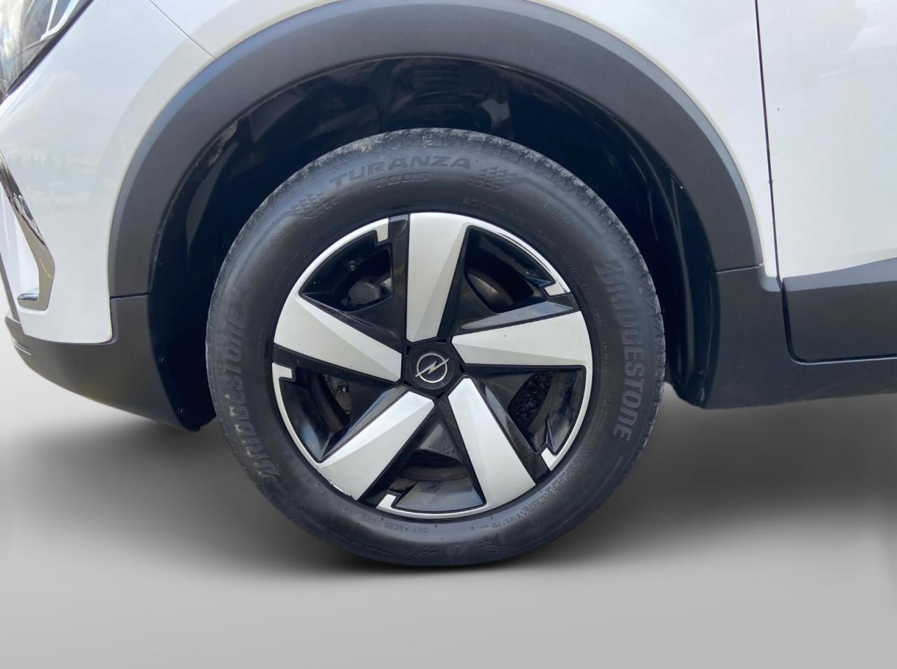 OPEL CROSSLAND 1.2 130 HP AT6 ESSENTİAL BENZIN, 2023 , ISTANBUL
