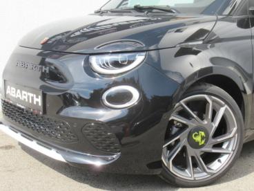 ABARTH-500-232780_2.JPG 