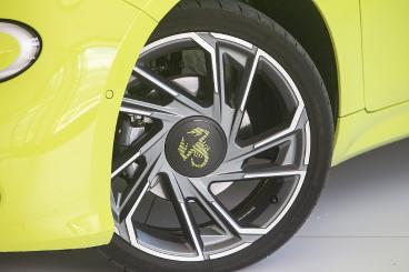 ABARTH-500-249413_4.JPG 