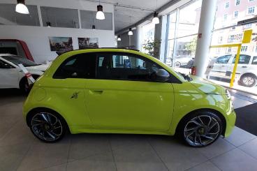 ABARTH-500-261163_5.JPG 